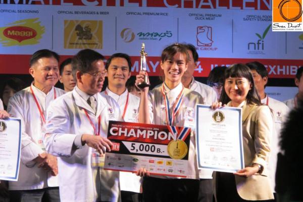 โรงเรียนการอาหารนานาชาติ คว้ารางวัลการแข่งขัน THAIFEX (THAILAND ULTIMATE CHEF CHALLENGE 2014)