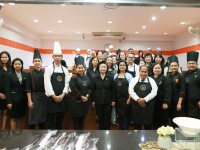 ต้อนรับภริยาฑูต และกลุ่มสตรีในสถานฑูตในโครงการ The Pride of Thailand : Thai Cuisine