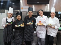 อบรมการประกอบอาหารไทยและขนมไทยในโครงการแลกเปลี่ยนบุคลากรทางด้านอาหาร จาก สถาบัน TAFE Queensland, Australia