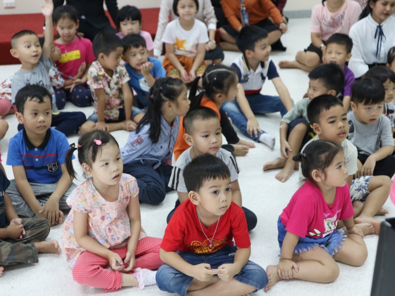 ร่วมจัดกิจกรรม "กล่องปริศนา" ให้กับนักเรียนในโครงการ Suan Dusit Summer Camp 2019